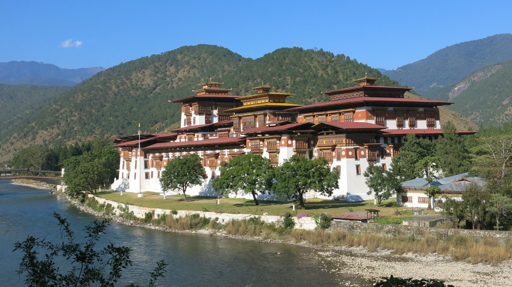 Punakha Dzong Tour - Amedewa Tours and Trek